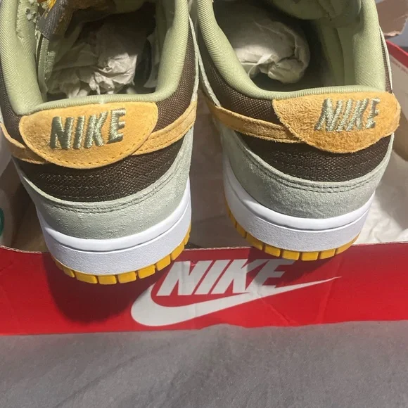 Nike Dunk Low Dusty Olives